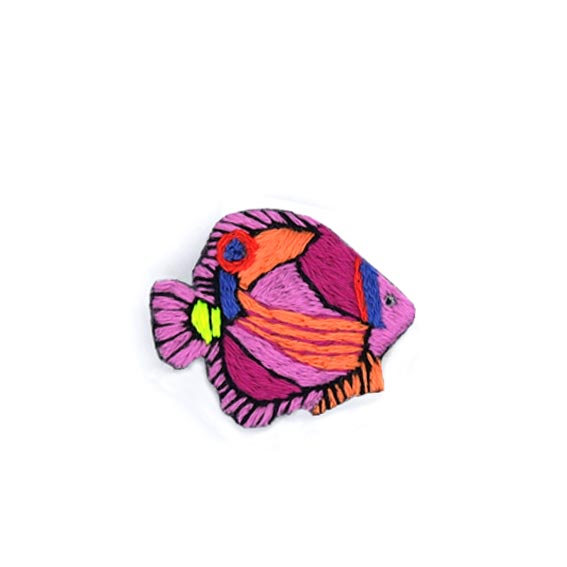 broche brodée poisson bijou créateur fait main lyon